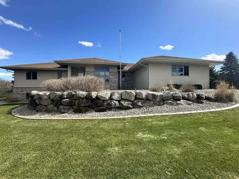 7369 Springhelt Dr, Dane, WI 53529
