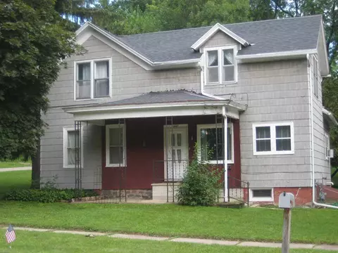 447 Webster St, Berlin, WI 54923