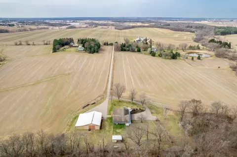 10001 S Walker Rd, Beloit, WI 53511