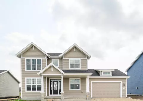 5619 Golden Dusk Pkwy, Madison, WI 53718