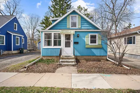122 Corry St, Madison, WI 53704
