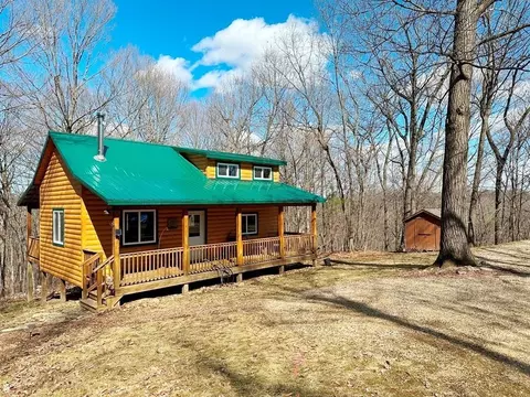 16650 N Frank Rd, Gays Mills, WI 54631