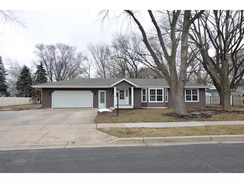 317 Prospect Ln, Stoughton, WI 53589