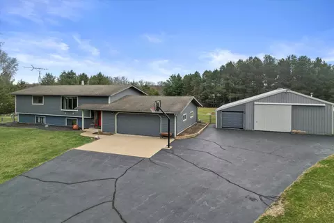w6669 Bluff Road, Whitewater, WI 53190