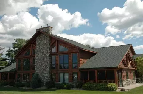 511 E Adams St #207A, Lake Delton, WI 53940