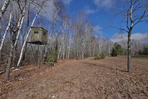 30450 Woodland Rd, Ashland, WI 54806