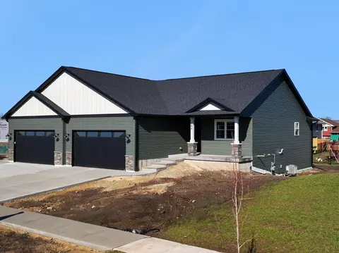 655 Locust Ln, Evansville, WI 53536