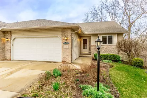 1 Fairview Trl, Waunakee, WI 53597