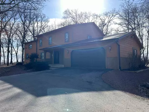 626 Oak Ridge Rd, Oregon, WI 53575