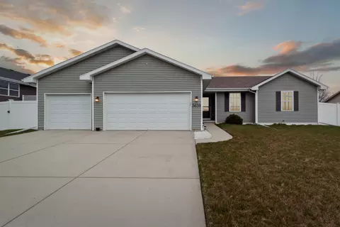 3635 Solar Ave, Janesville, WI 53548