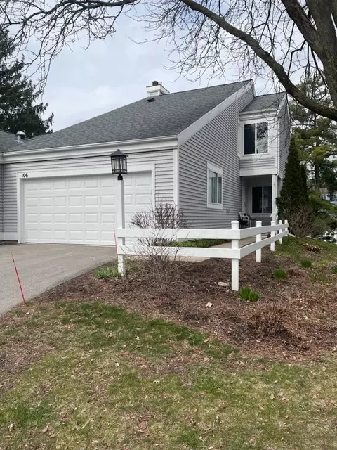 106 Pine Ridge Trl, Madison, WI 53717