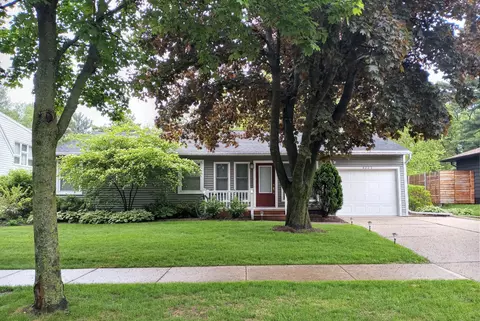 4221 Yuma Dr, Madison, WI 53711