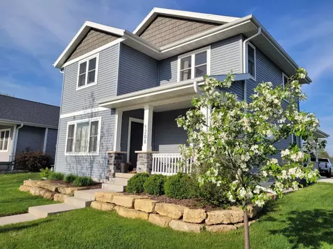 1208 Jacob Dr, Prairie Du Sac, WI 53578