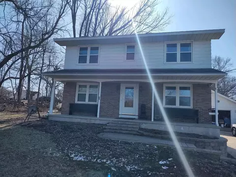 213 Knutson Dr, Madison, WI 53704