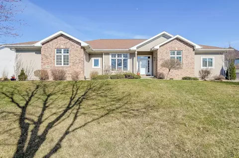 1829 Shady Point Dr, Verona, WI 53593