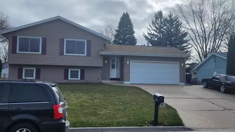 1311 S Arch St, Janesville, WI 53546