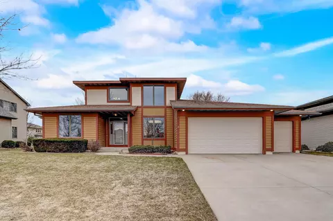 511 S Meadowbrook Ln, Waunakee, WI 53597