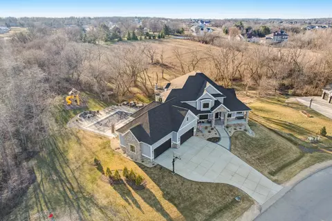 3564 Superior Oak Dr, Verona, WI 53593