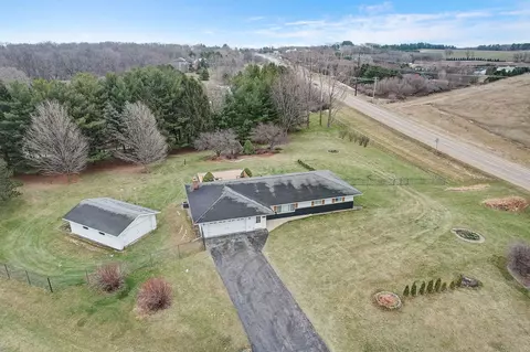 6537 Shady Bend Rd, Verona, WI 53593