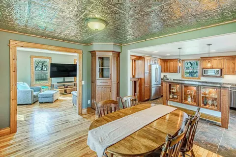 713 Pawling St, Madison, WI 53704
