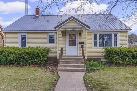 706 E 5th Ave, Brodhead, WI 53520