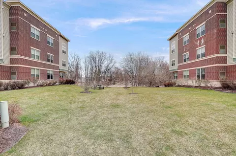 5192 Sassafras Dr #213, Madison, WI 53711