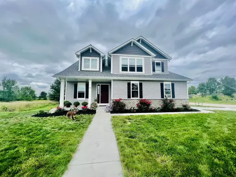 301 Autumn Crest Ln, Lake Mills, WI 53551