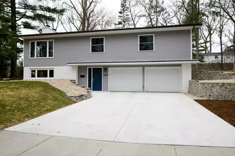 102 S Kenosha Dr, Madison, WI 53705