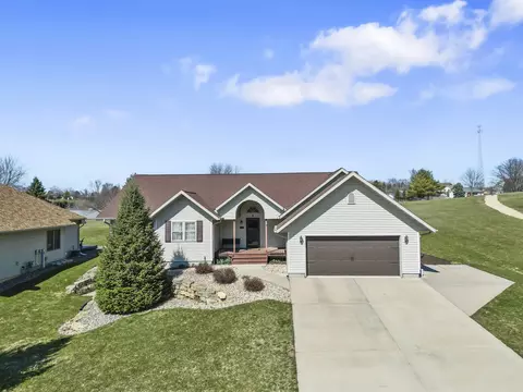 209 Quail Ridge Dr, Barneveld, WI 53507