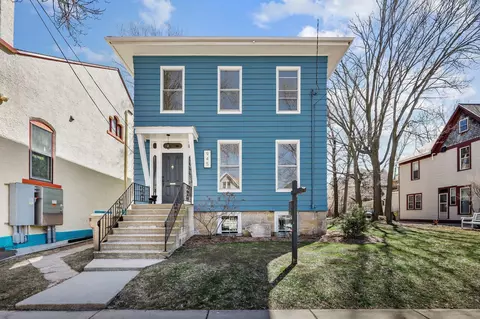 945 Jenifer St, Madison, WI 53703