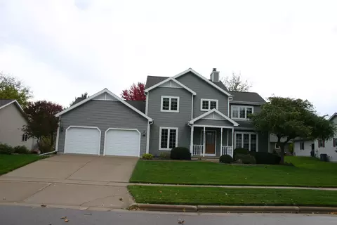 520 Dorn Dr, Waunakee, WI 53597