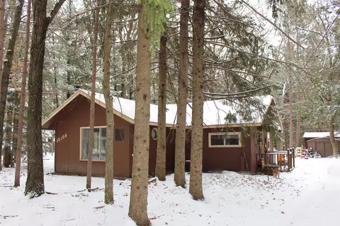 w4661 South Pearl Lake Road, Redgranite, WI 54970