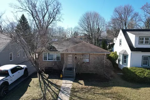 4109 Mineral Point Rd, Madison, WI 53705