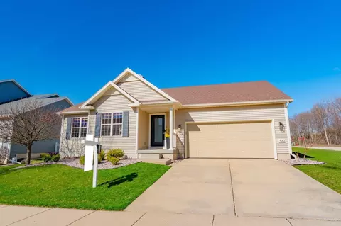 510 Lisa Ann Dr, Madison, WI 53718