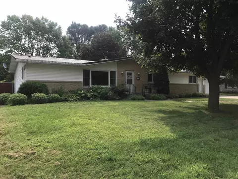 420 S Fremont St, Prairie Du Chien, WI 53821