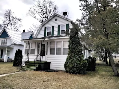 220 Underwood Ave, Montello, WI 53949