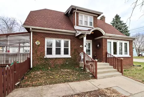105 Hackett St, Beloit, WI 53511