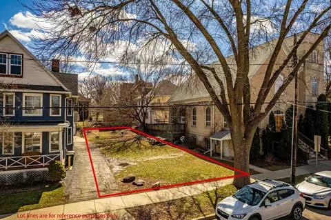 1105 Jenifer St, Madison, WI 53703