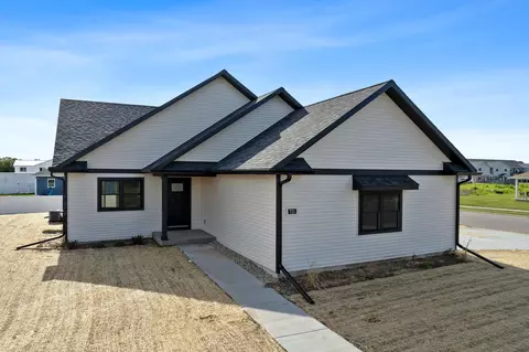 721 Roosevelt St, Baraboo, WI 53913