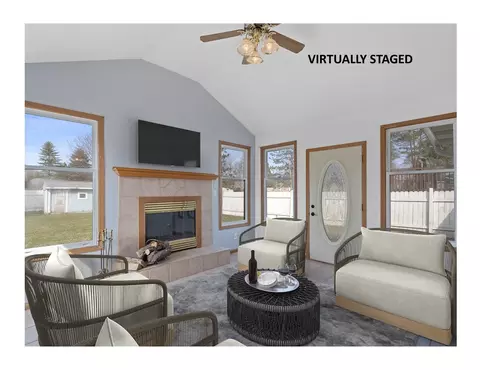 2040 Montana Ave, Sun Prairie, WI 53590