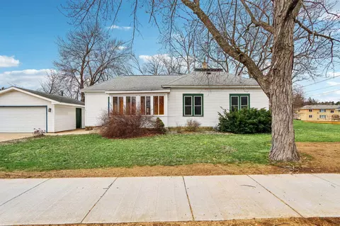209 Maple St, Pardeeville, WI 53954