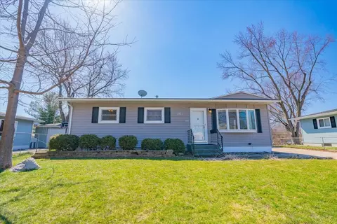 1921 Shelley Ln, Madison, WI 53704