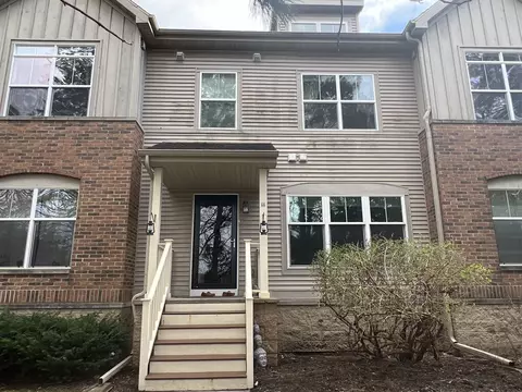 2896 S Seminole Hwy #11, Fitchburg, WI 53711