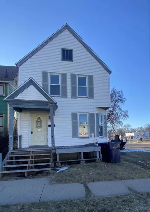 104 Linn St, Janesville, WI 53548