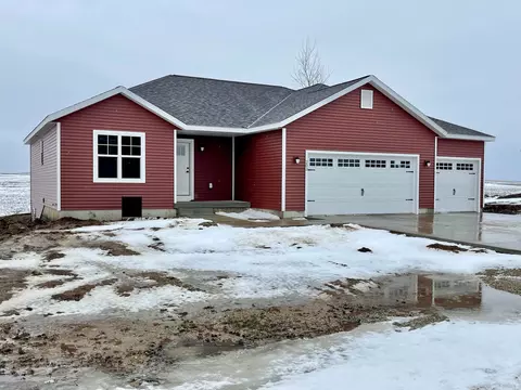 202 W 2nd St, Friesland, WI 53935