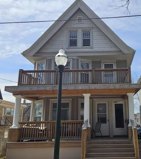 214-216 S Henry St, Madison, WI 53703