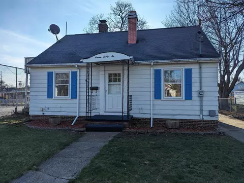 1136 9th St, Beloit, WI 53511