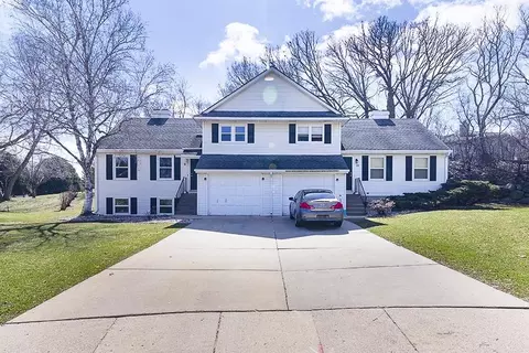 9-11 Grand Canyon Ct, Madison, WI 53705