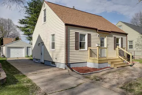 2622 Coolidge St, Madison, WI 53704