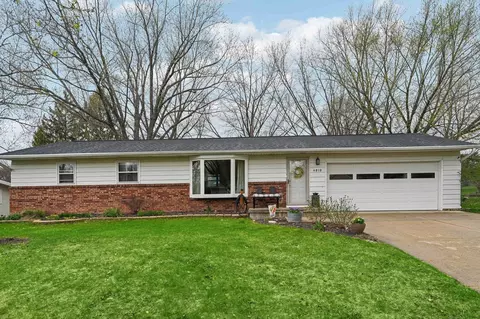 4810 Hamlet Pl, Madison, WI 53714